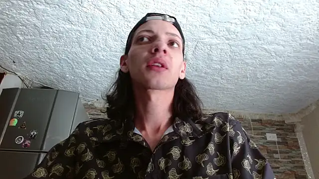 Snapshot of omar_alurba chatting on April 2026 04:11:02 PM omar alurba online show from April 2026 04:11:02 PM