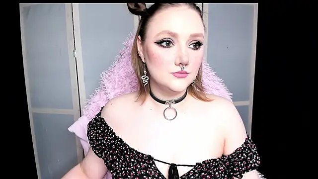 Snapshot of YourDyingBride chatting on June 2026 12:05:01 AM YourDyingBride online show from June 2026 12:05:01 AM