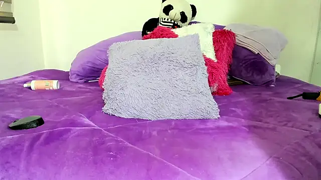 Emiily 88 online show from February 2025 09:42:01 PM