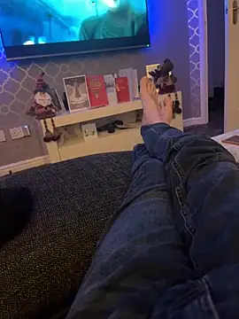 Snapshot of Furdale chatting on December 2024 12:18:01 AM Furdale online show from December 2024 12:18:01 AM