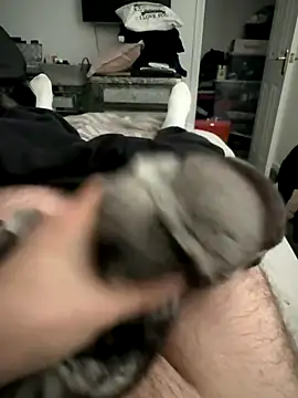 Snapshot of Furdale chatting on November 2025 10:18:02 AM Furdale online show from November 2025 10:18:02 AM