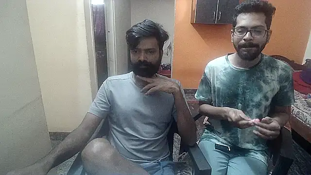 Snapshot of Indiaguy4u chatting on January 2025 07:06:01 AM Indiaguy4u online show from January 2025 07:06:01 AM