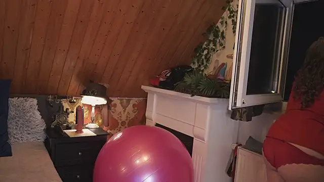 TessaWinter online show from January 2026 06:02:02 PM