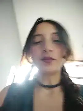 Snapshot of _Laary chatting on December 2024 09:37:01 PM Laary online show from December 2024 09:37:01 PM