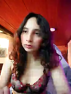 Snapshot of _Laary chatting on December 2024 09:05:01 PM Laary online show from December 2024 09:05:01 PM