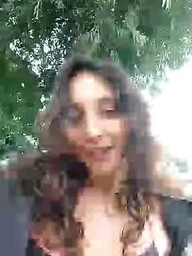 Snapshot of _Laary chatting on January 2025 08:25:02 PM Laary online show from January 2025 08:25:02 PM