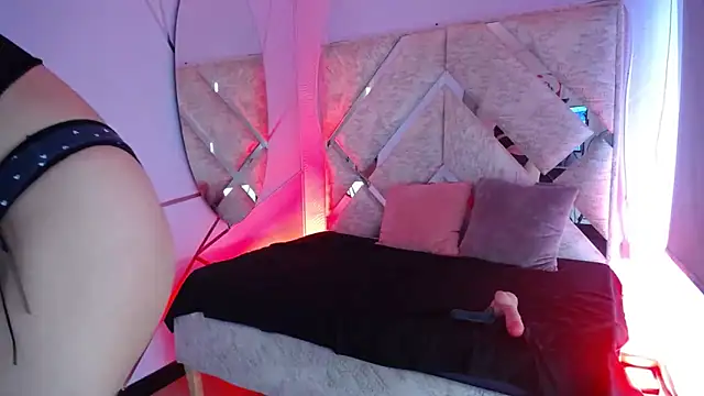 Snapshot of Dalia_D chatting on December 2024 04:27:02 PM Dalia D online show from December 2024 04:27:02 PM