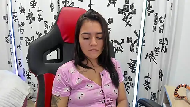 Snapshot of Dalia_D chatting on March 2025 05:35:02 AM Dalia D online show from March 2025 05:35:02 AM