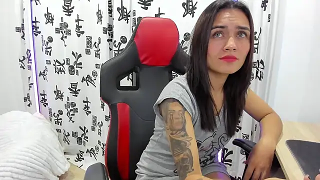 Snapshot of Dalia_D chatting on March 2025 01:42:02 AM Dalia D online show from March 2025 01:42:02 AM