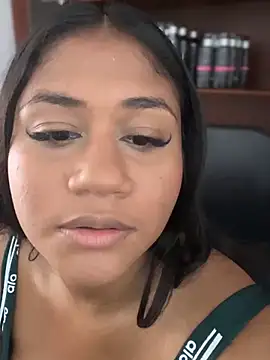 Snapshot of SSCARLETH_ chatting on December 2025 11:59:02 AM SSCARLETH online show from December 2025 11:59:02 AM