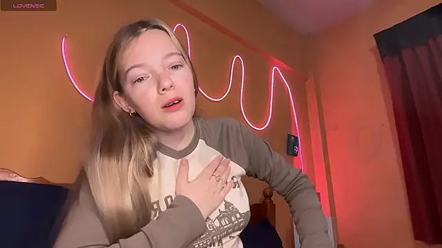 Snapshot of -veranito- chatting on September 2025 03:06:02 AM -veranito- online show from September 2025 03:06:02 AM