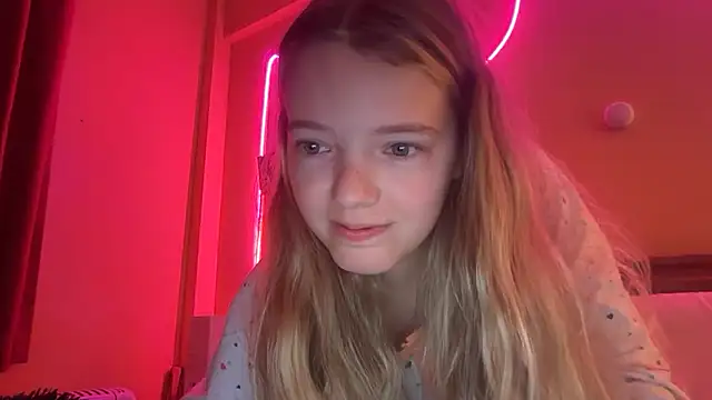 Snapshot of -veranito- chatting on September 2025 03:08:01 AM -veranito- online show from September 2025 03:08:01 AM