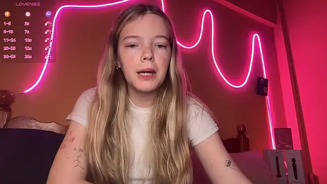 Snapshot of -veranito- chatting on September 2025 03:08:02 AM -veranito- online show from September 2025 03:08:02 AM