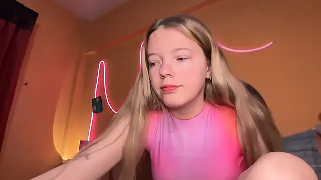 Snapshot of -veranito- chatting on October 2025 03:03:02 AM -veranito- online show from October 2025 03:03:02 AM