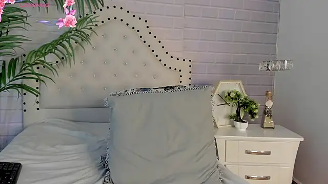  Eurekaa  online show from March 2025 02:41:01 AM