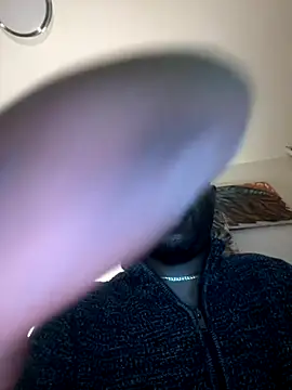 Snapshot of KingB8r chatting on September 2025 02:59:02 AM KingB8r online show from September 2025 02:59:02 AM