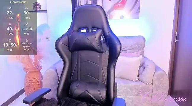 chloerossi online show from December 2024 10:02:02 PM