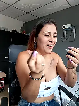 Snapshot of Latina_sexy1 chatting on February 2025 05:46:02 PM Latina sexy1 online show from February 2025 05:46:02 PM