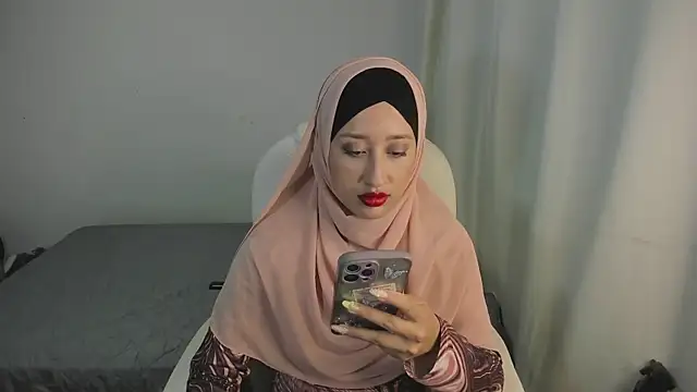 adila anich online show from March 2025 12:07:02 AM