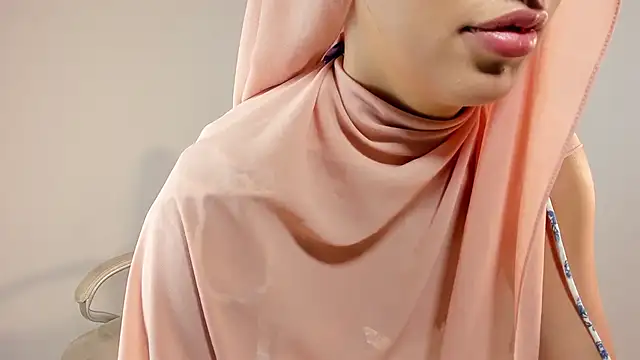 adila anich online show from October 2025 07:21:02 PM