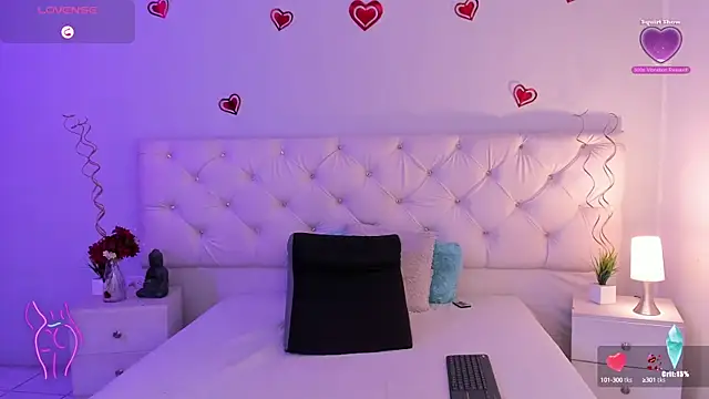 Aron cruz online show from March 2025 04:57:02 PM