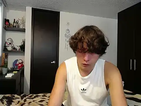 Santiago kiler online show from March 2025 10:34:02 PM