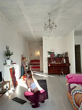 LeyaJohnson online show from June 2026 02:33:01 PM