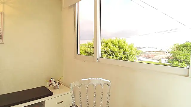 Sassy--Girl online show from October 2025 09:23:01 PM