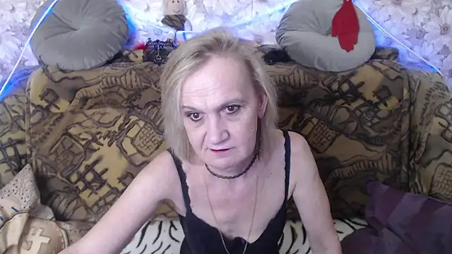 MissBekker online show from January 2025 11:43:02 AM
