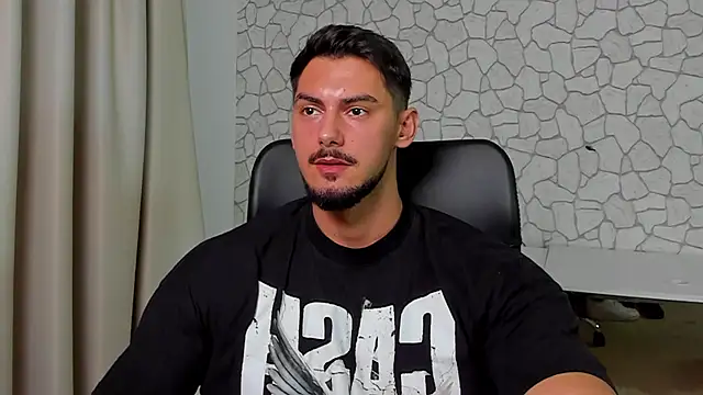 Snapshot of ClintMasters chatting on November 2025 05:12:03 AM ClintMasters online show from November 2025 05:12:03 AM