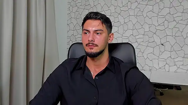 Snapshot of ClintMasters chatting on November 2025 06:56:02 AM ClintMasters online show from November 2025 06:56:02 AM