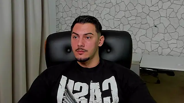 Snapshot of ClintMasters chatting on March 2026 05:53:01 AM ClintMasters online show from March 2026 05:53:01 AM