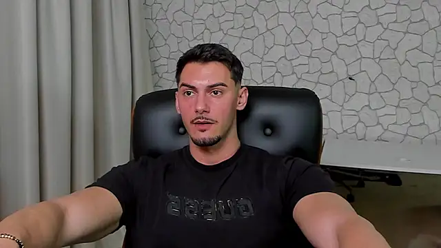 Snapshot of ClintMasters chatting on March 2026 05:51:01 AM ClintMasters online show from March 2026 05:51:01 AM