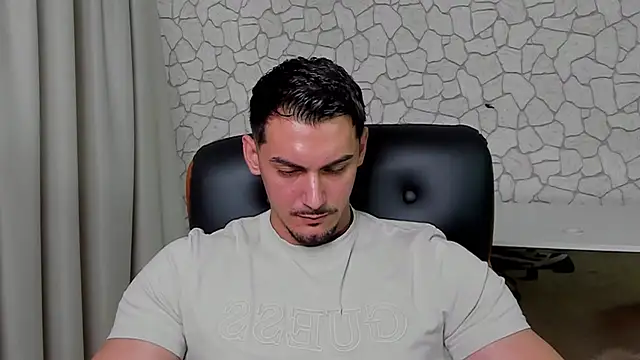 Snapshot of ClintMasters chatting on April 2026 07:31:01 AM ClintMasters online show from April 2026 07:31:01 AM