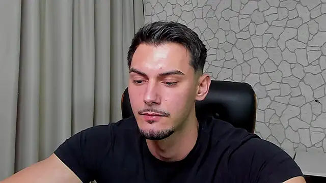 Snapshot of ClintMasters chatting on April 2026 07:09:01 AM ClintMasters online show from April 2026 07:09:01 AM