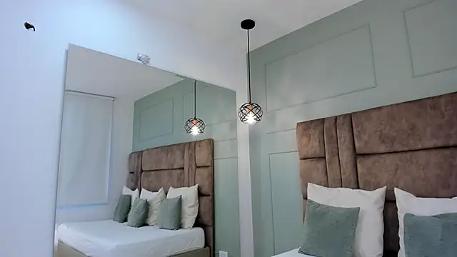 Snapshot of princesaparis chatting on January 2025 11:49:02 AM princesaparis online show from January 2025 11:49:02 AM