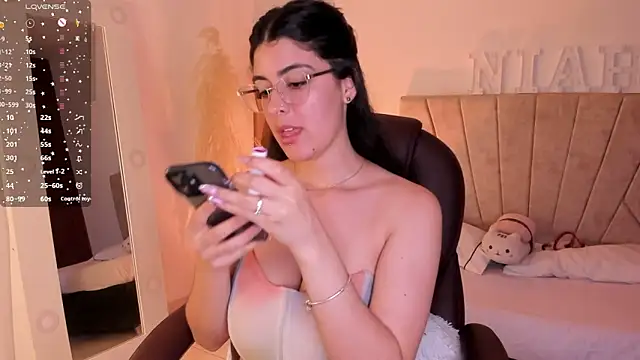  Niah  online show from March 2025 12:26:02 AM