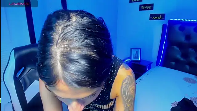 Snapshot of tamara_colliins_ chatting on February 2025 04:20:02 PM tamara colliins online show from February 2025 04:20:02 PM