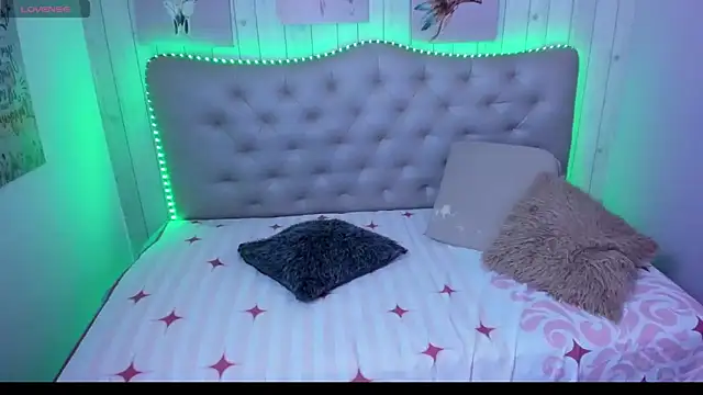 Snapshot of tamara_colliins_ chatting on March 2025 03:44:02 AM tamara colliins online show from March 2025 03:44:02 AM