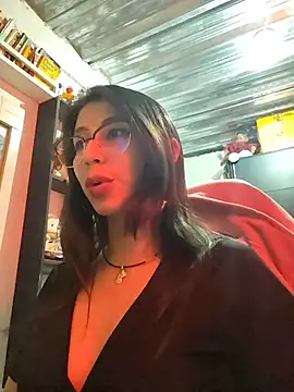 Snapshot of kateeen18 chatting on December 2025 03:00:01 AM kateeen18 online show from December 2025 03:00:01 AM