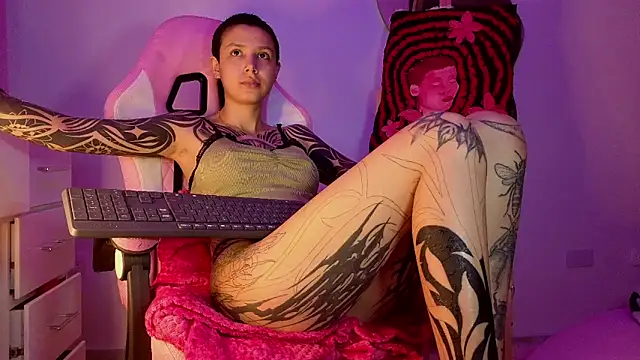 goddess vee  online show from April 2026 11:20:02 PM