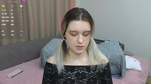 Snapshot of dusyastar chatting on February 2025 12:26:02 PM dusyastar online show from February 2025 12:26:02 PM