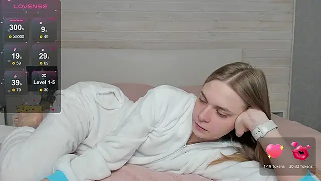 molly hunt  online show from January 2025 06:12:01 AM