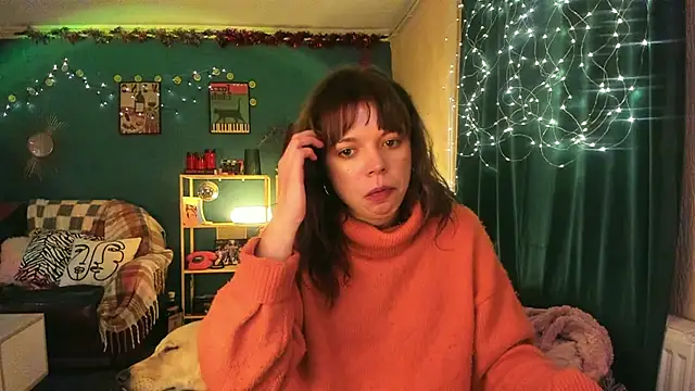 ClancyMorissey online show from December 2025 07:09:01 PM