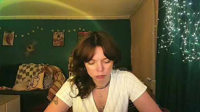 Snapshot of ClancyMorissey chatting on May 2026 05:19:02 PM ClancyMorissey online show from May 2026 05:19:02 PM