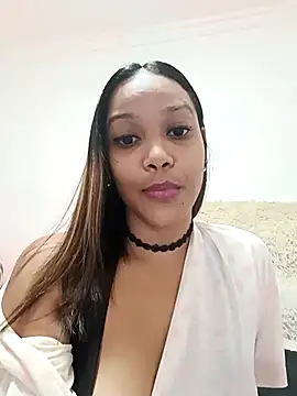 Snapshot of _MoniqueLovay_ chatting on March 2025 06:19:01 PM MoniqueLovay online show from March 2025 06:19:01 PM