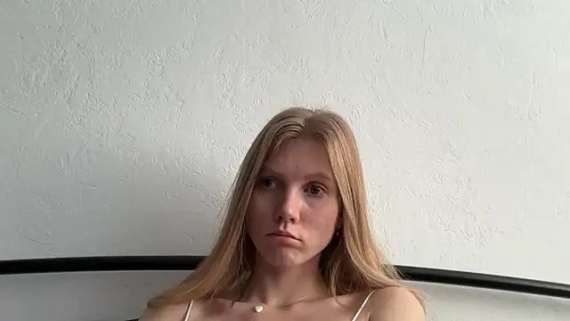 MaryMiton online show from May 2026 04:51:02 AM