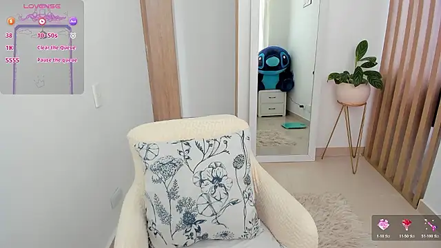 Katysmith26 online show from March 2026 03:50:01 PM