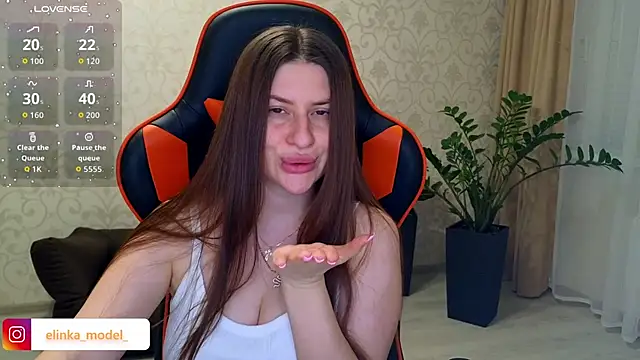 Snapshot of Elishka_ chatting on November 2025 09:47:01 PM Elishka online show from November 2025 09:47:01 PM