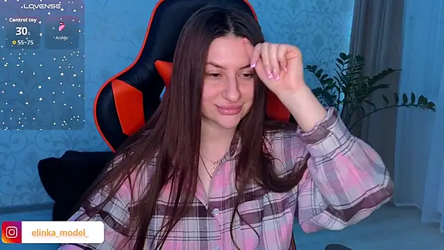 Snapshot of Elishka_ chatting on November 2025 10:11:02 PM Elishka online show from November 2025 10:11:02 PM